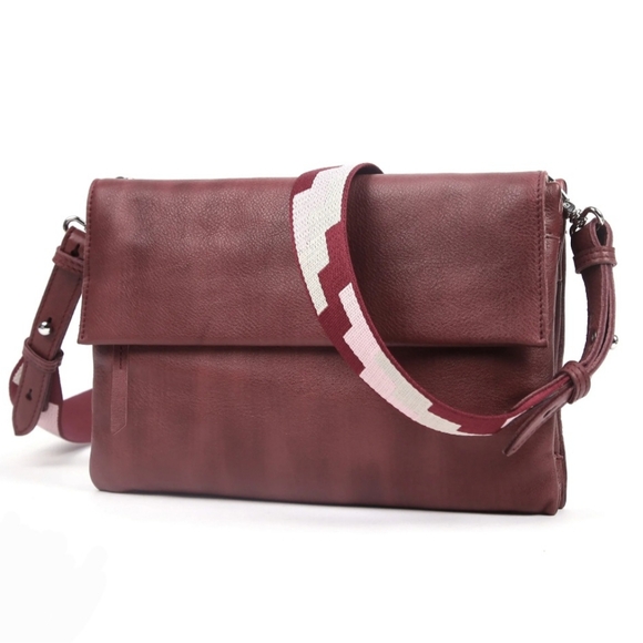 Handbags - Pearl Angeli Soft Genuine Leather Shoulder/Crossbody Bag In Wine Red Med Size